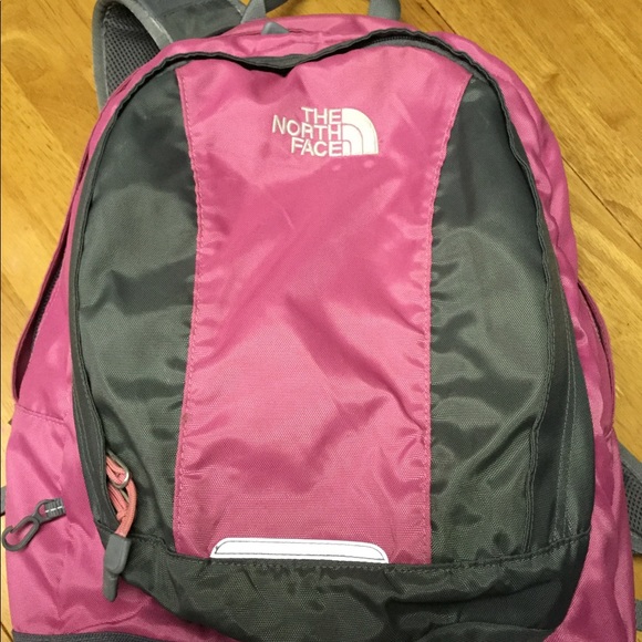 SOLD... EUC The Northface Vault Backpack - Picture 2 of 5